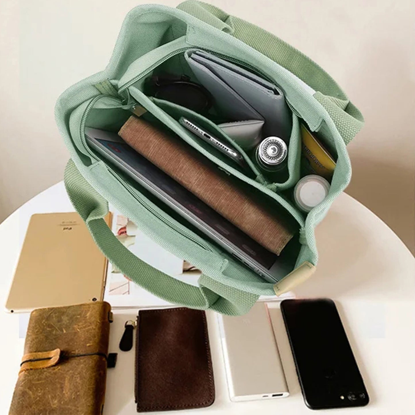 CAROL™ | Bolso de mano multibolsillos